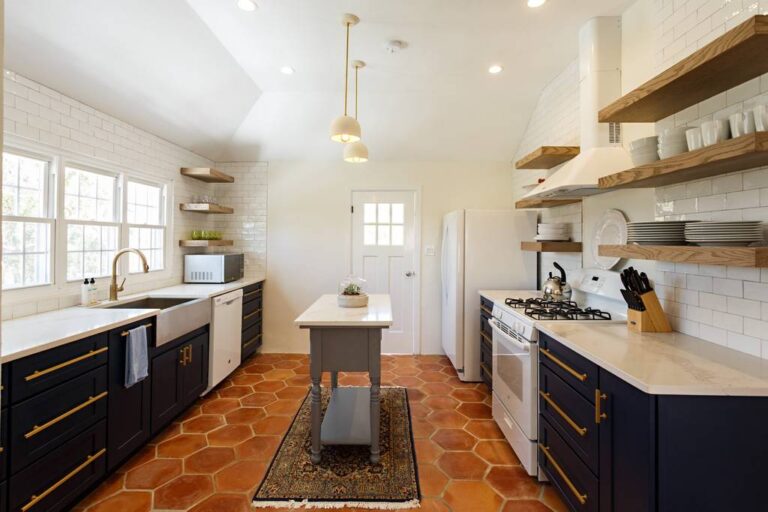 open kitchen shelving